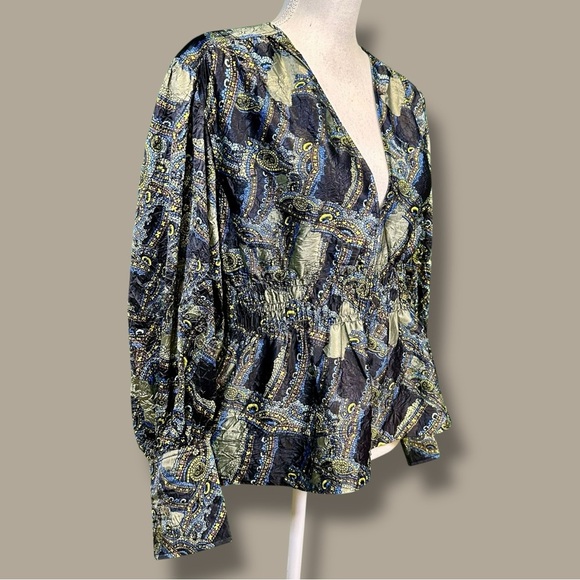 Ganni ‘Crinkled Satin V-Neck Top’ in Olive Green Paisley EU Size 36 = Size Small - Picture 14 of 16